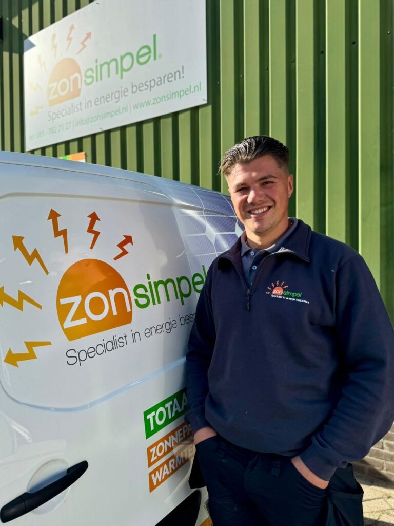 Bas Scholten is monteur bij Zonsimpel