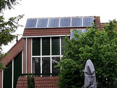 zonnepanelen_20_woningen_triada_hattem_thumb_1475430159_jpg_e1bda2b85c427a2d7b177f38864f3646